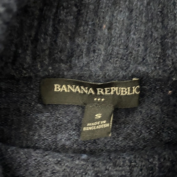 Banana Republic Midnight Blue Knit Sweater - Picture 2 of 8